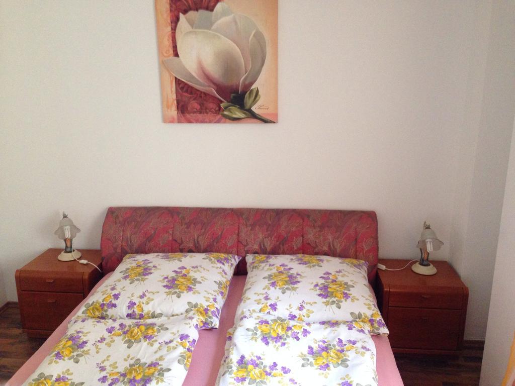 Apartment In Center